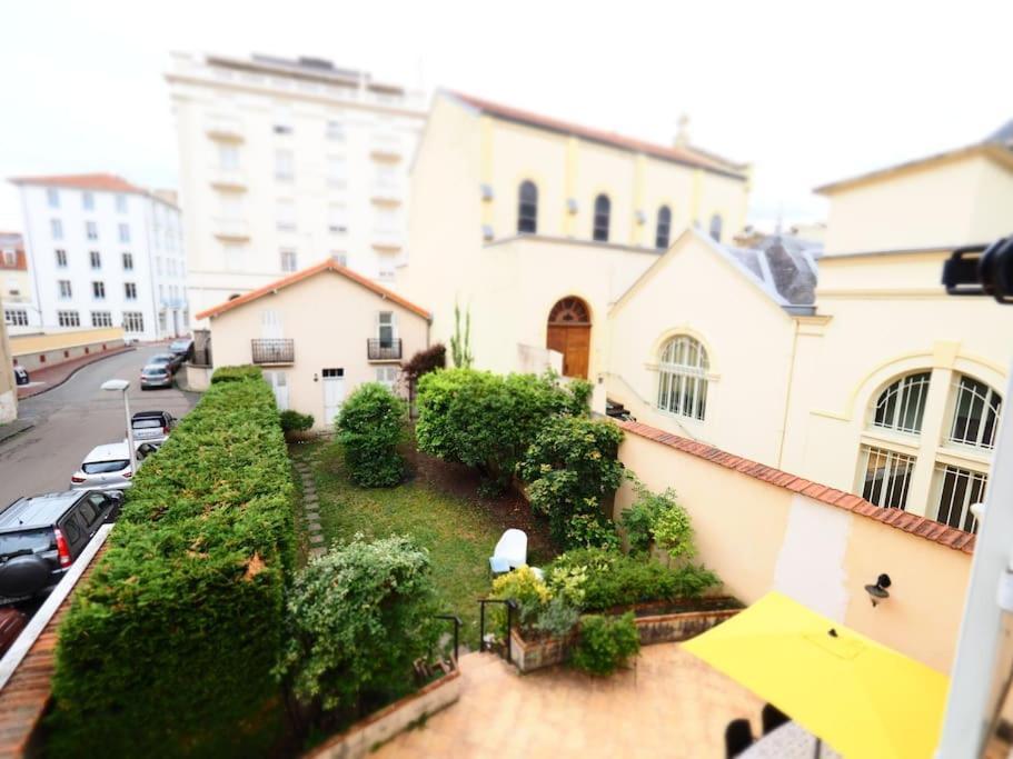 Maison Faure - Centre - Jardin - Garage Apartment